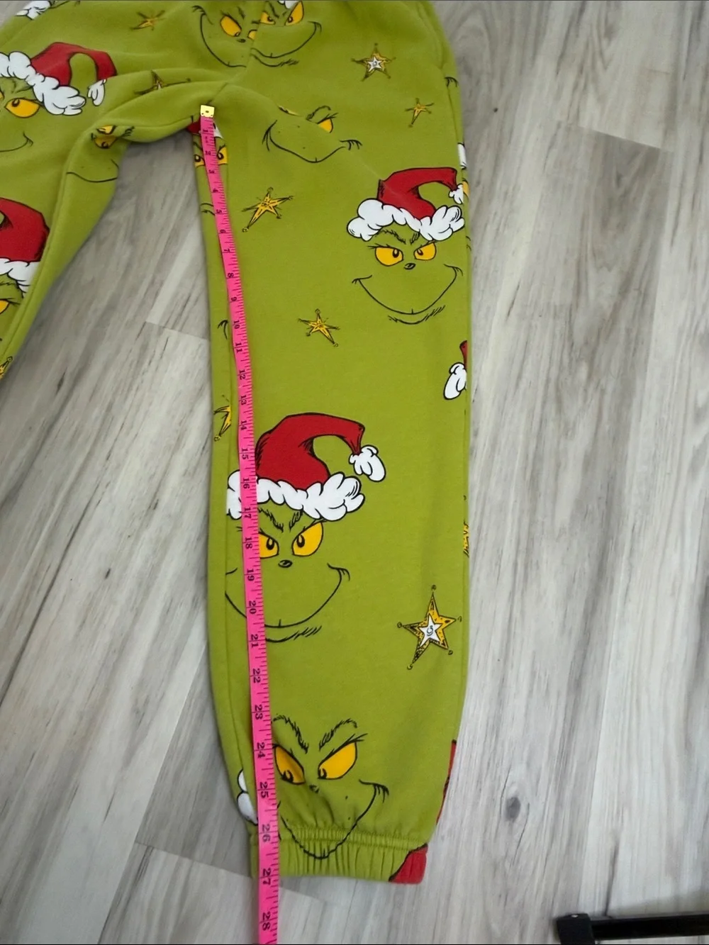 Women’s American Eagle Green Grinch Holiday Pajama Pants size XXS
